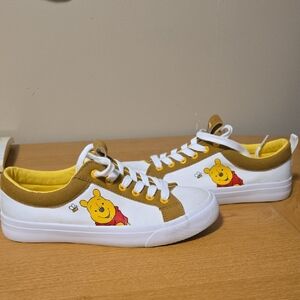 Disney Winnie the Pooh White & Yellow. Canvas Sneakers